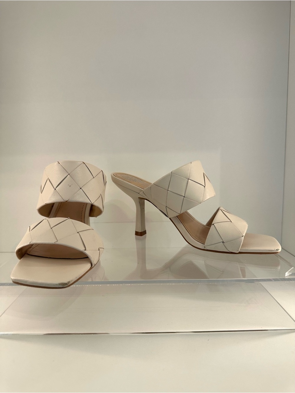 Vince Camuto Candiala Sandal Heels Womens Bone Napa Beige Leather. Size 7M - Picture 3 of 12